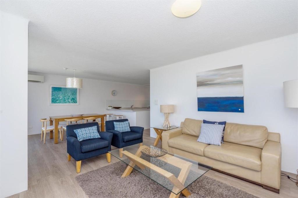 One The Esplanade Apartments On Surfers Paradise Гоулд Коуст Екстериор снимка