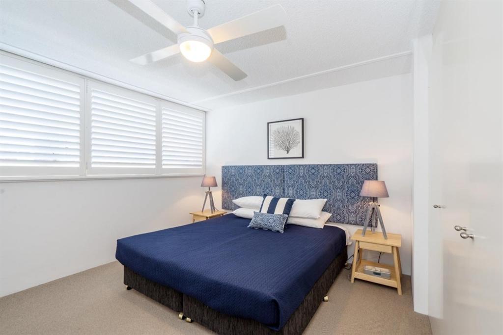 One The Esplanade Apartments On Surfers Paradise Гоулд Коуст Екстериор снимка