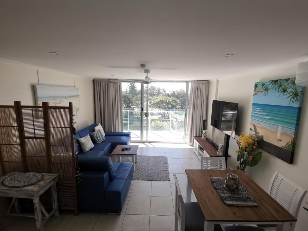 One The Esplanade Apartments On Surfers Paradise Гоулд Коуст Екстериор снимка