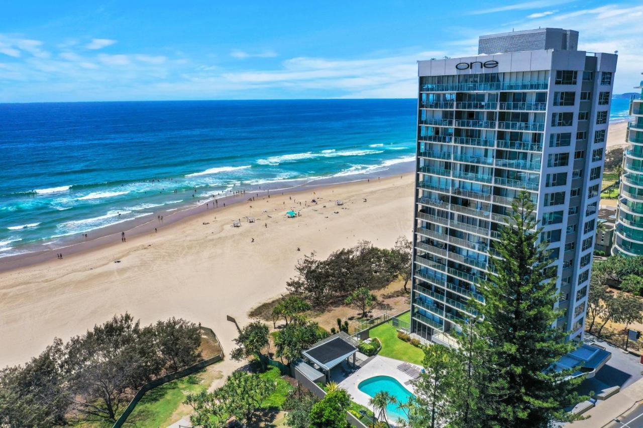 One The Esplanade Apartments On Surfers Paradise Гоулд Коуст Екстериор снимка