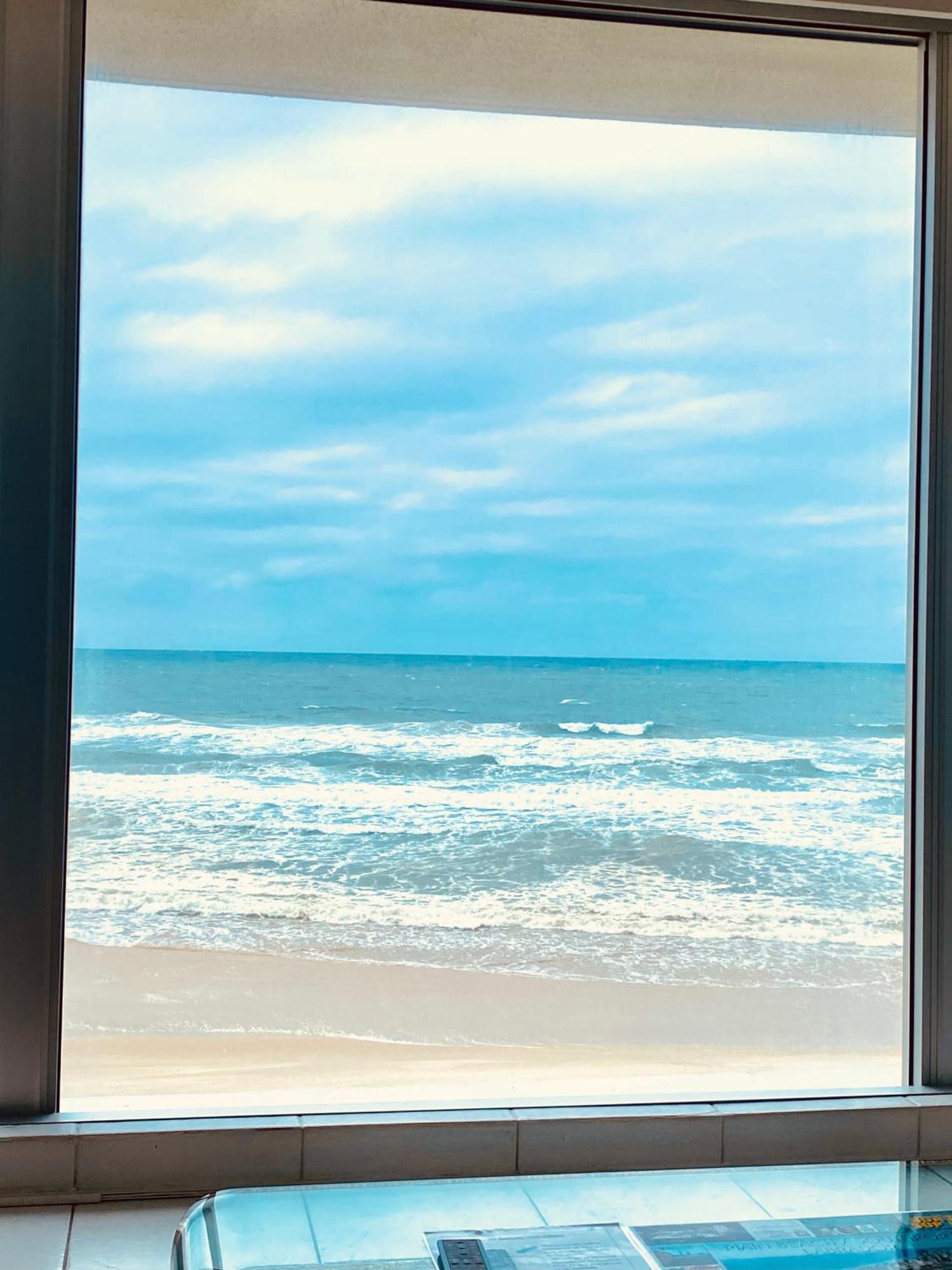 One The Esplanade Apartments On Surfers Paradise Гоулд Коуст Екстериор снимка