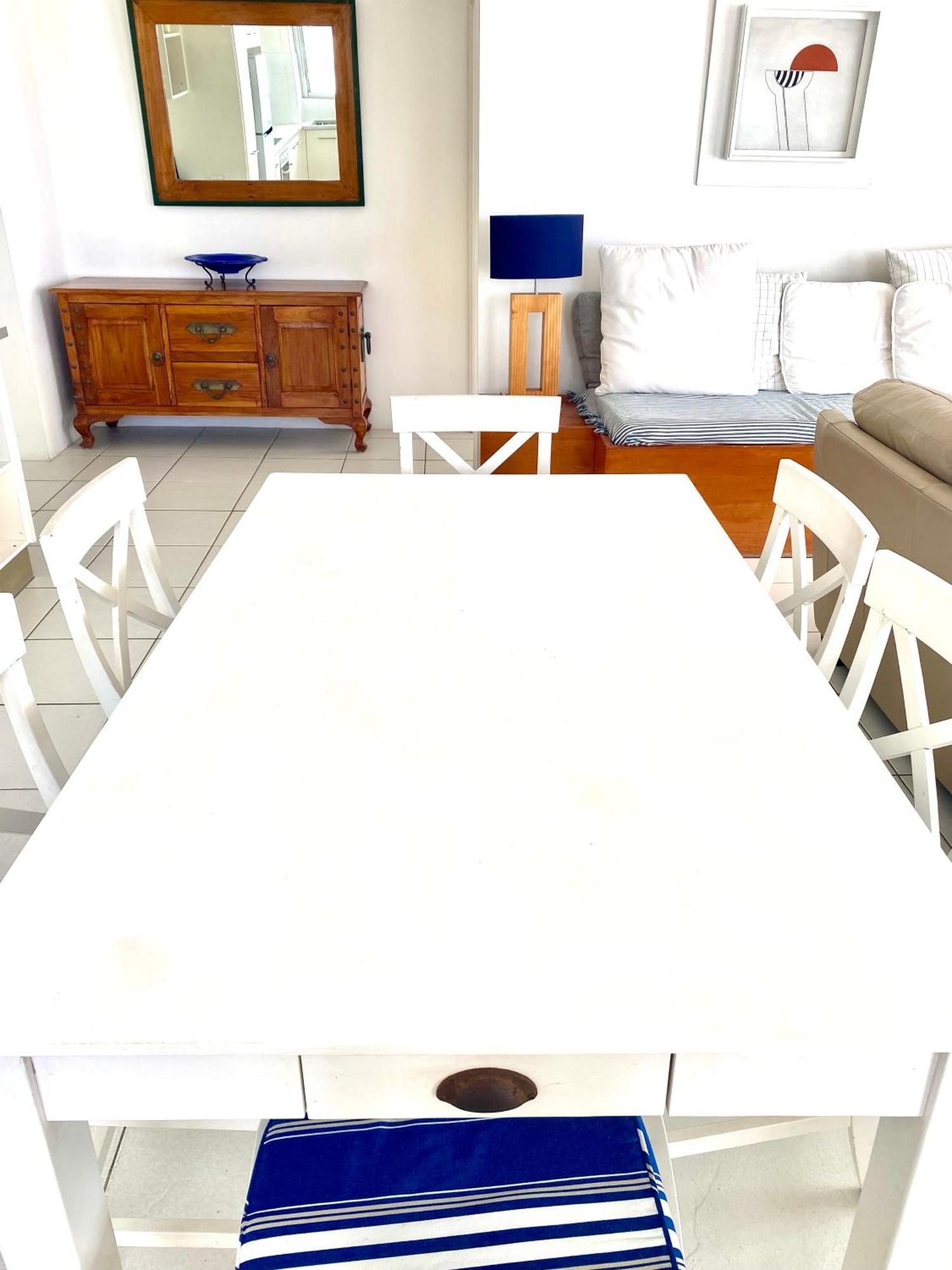 One The Esplanade Apartments On Surfers Paradise Гоулд Коуст Екстериор снимка